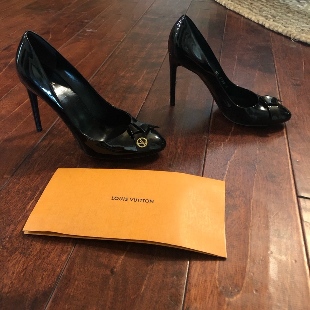 Louis Vuitton Heels - Picture 3 of 3